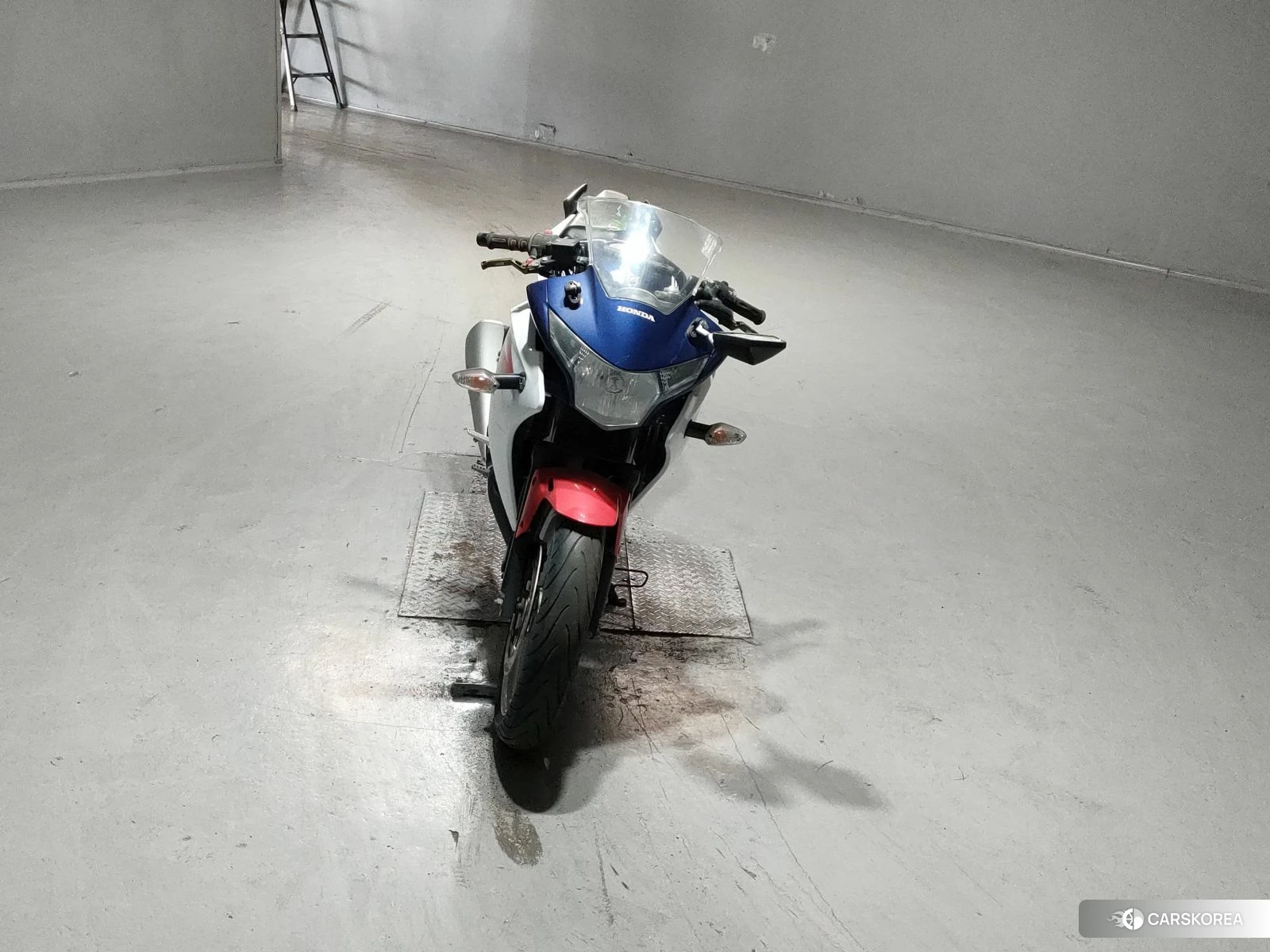 Проданный Honda CBR250R 2011 из Японии, фото 4