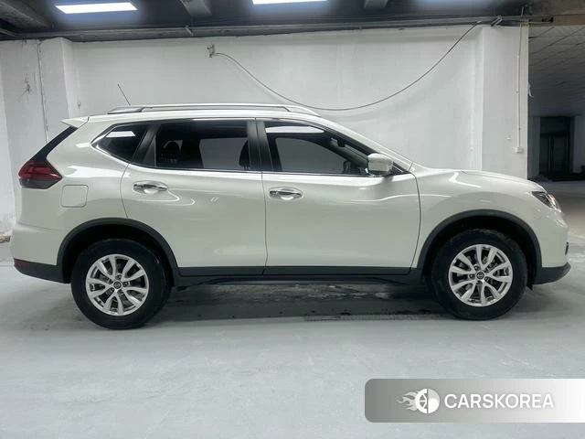 Nissan Qijun id 3902281 из Китая 14