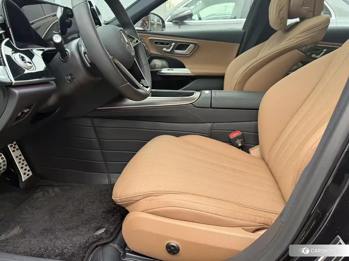 Mercedes-Benz E-Class 2025 Черный из Китая, фото 3
