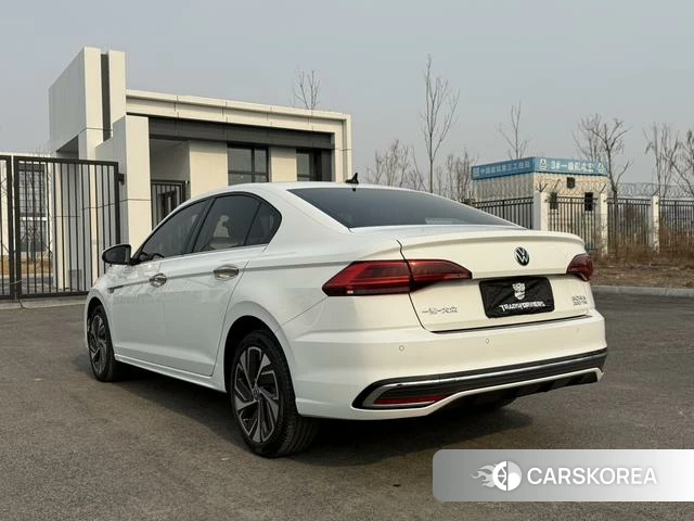 Volkswagen Bora id 4278544 из Китая 8