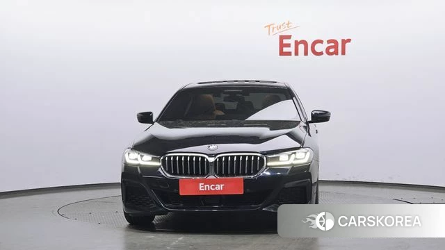 BMW 5 Series (G30) id 4293564 из Кореи 13