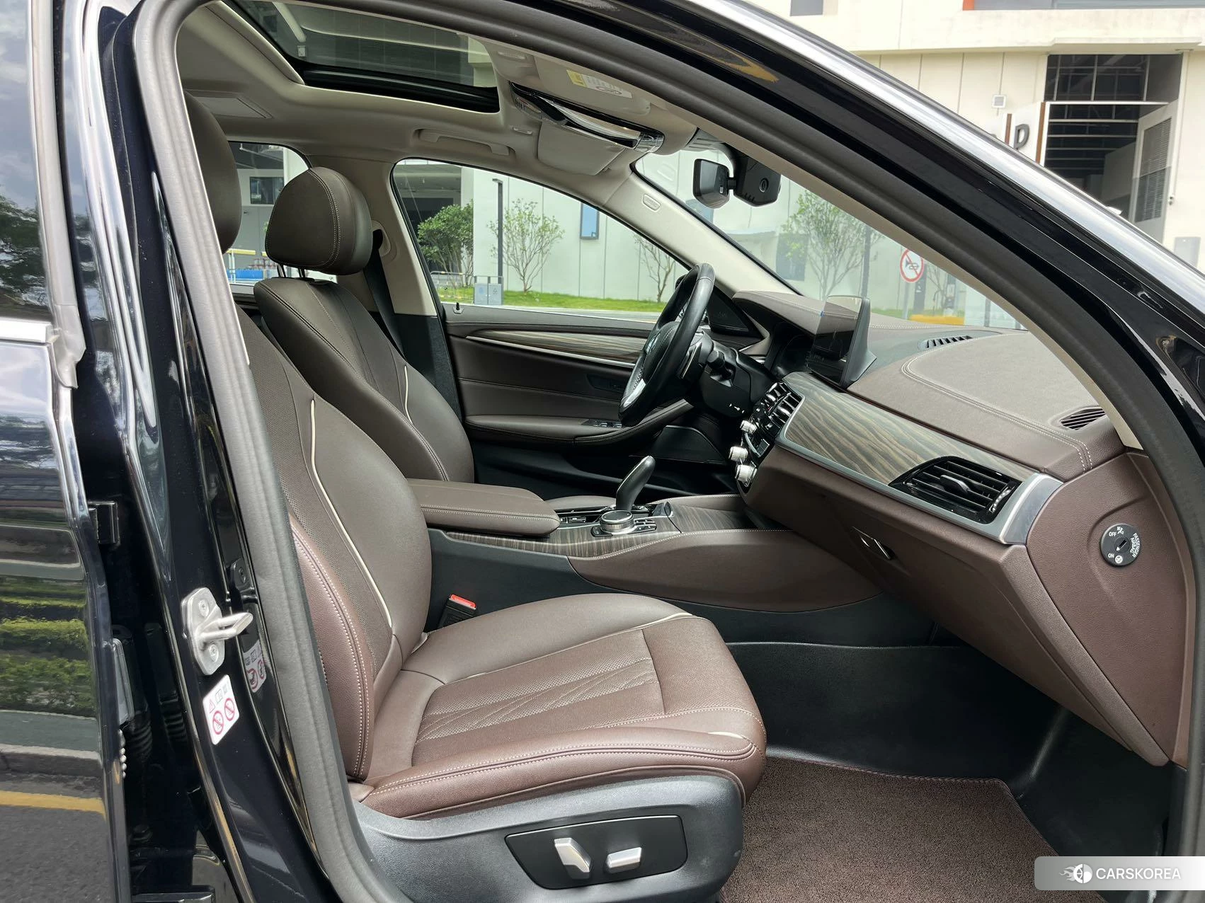 BMW 5 series 2021 Черный из Китая, фото 6