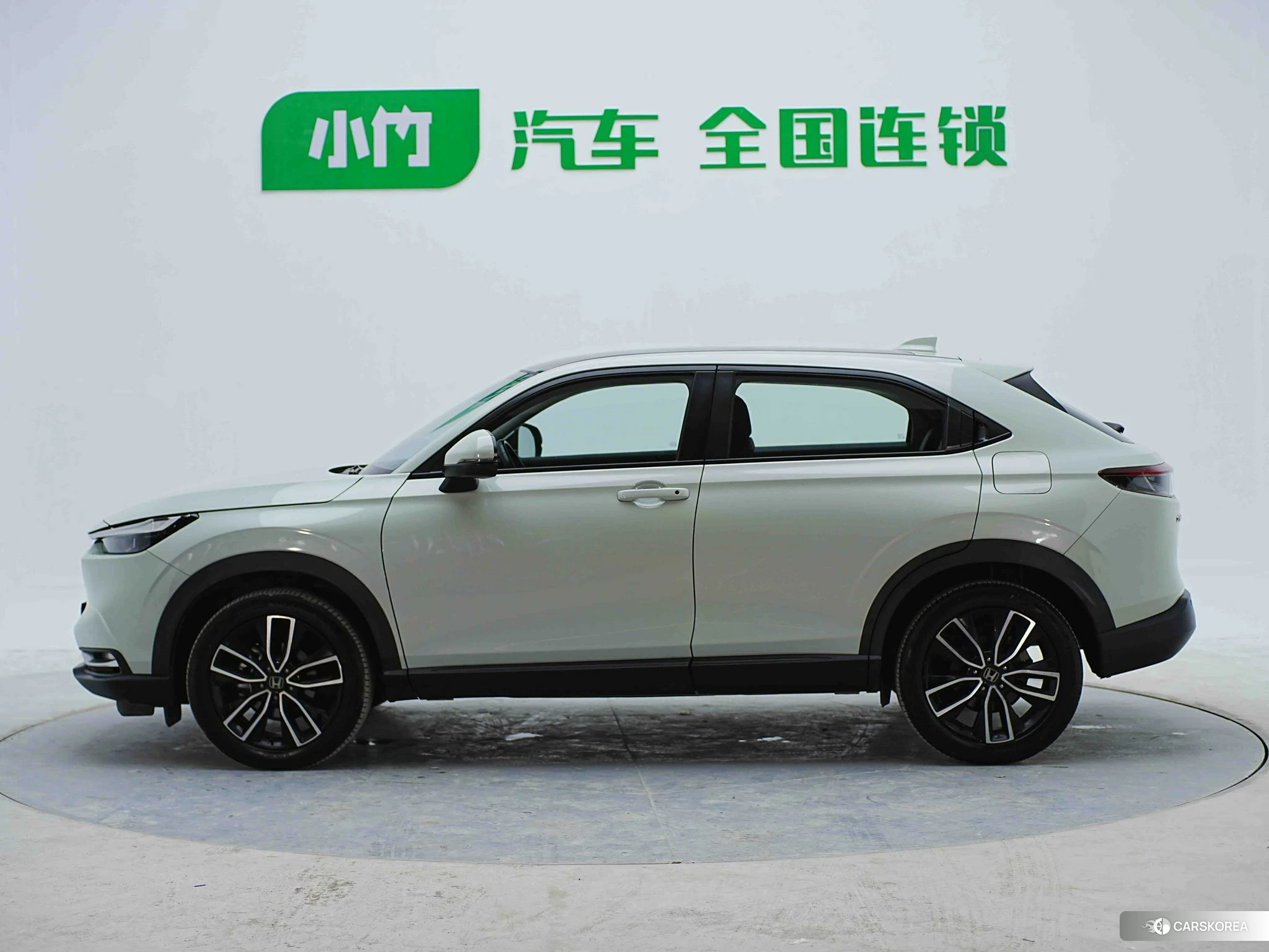 Honda Vezel id 4512856 из Китая 21