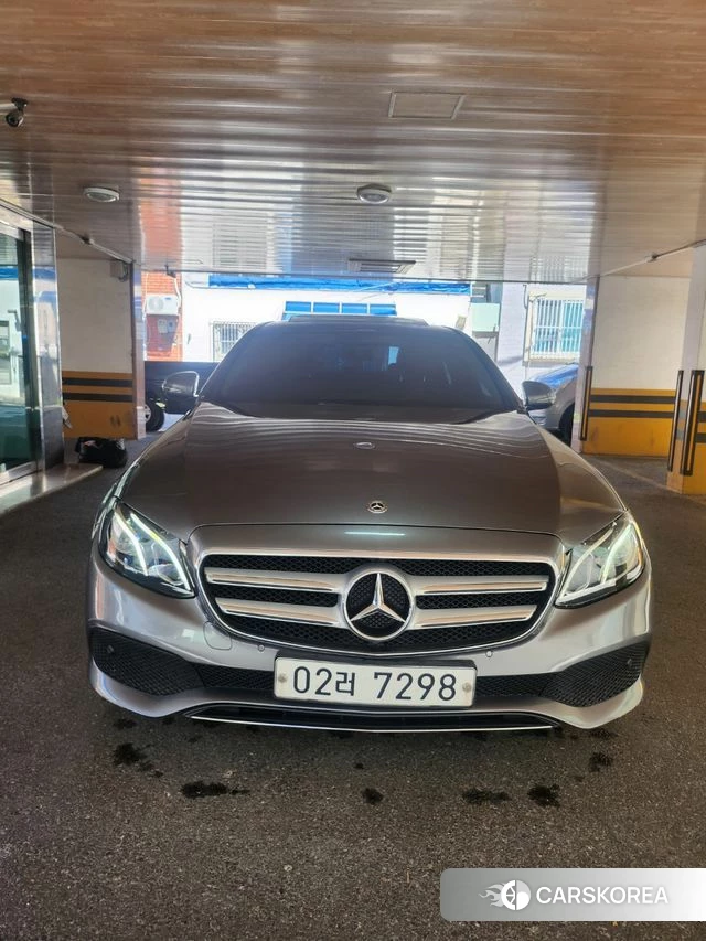 Mercedes-Benz E-Class W213 2018 Серый из Кореи, фото 3