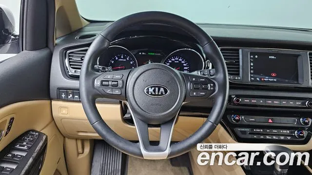 Kia The New Carnival id 2531521 из Кореи 13