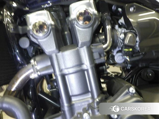 Engine photo
