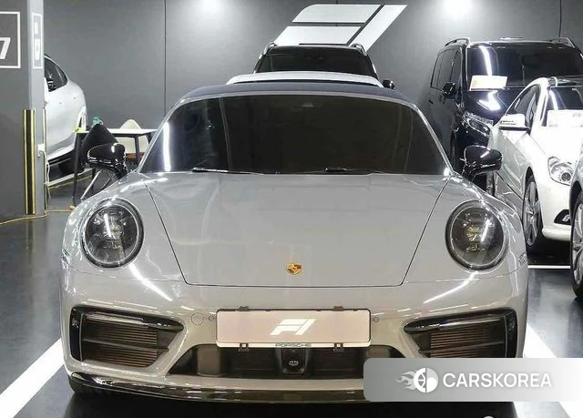Porsche 911(992) id 4360643 из Кореи 13