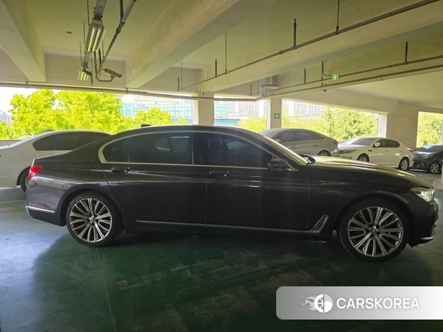 BMW 7 Series (G11) id 4294949 из Кореи 13