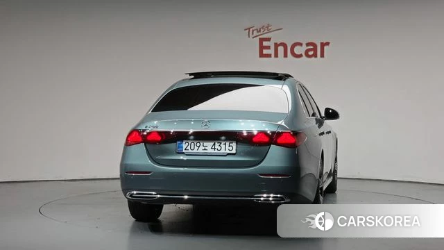 Mercedes-Benz E-Class W214 id 4630061 из Кореи 23