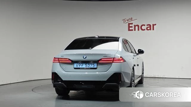 BMW i5 (G60) id 4612263 из Кореи 23