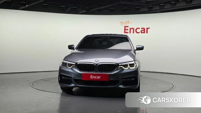 BMW 5 Series (G30) id 3801761 из Кореи 13