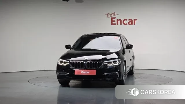 BMW 5 Series (G30) id 3391193 из Кореи 13