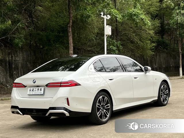 BMW 5 series 2024 Белый из Китая, фото 4