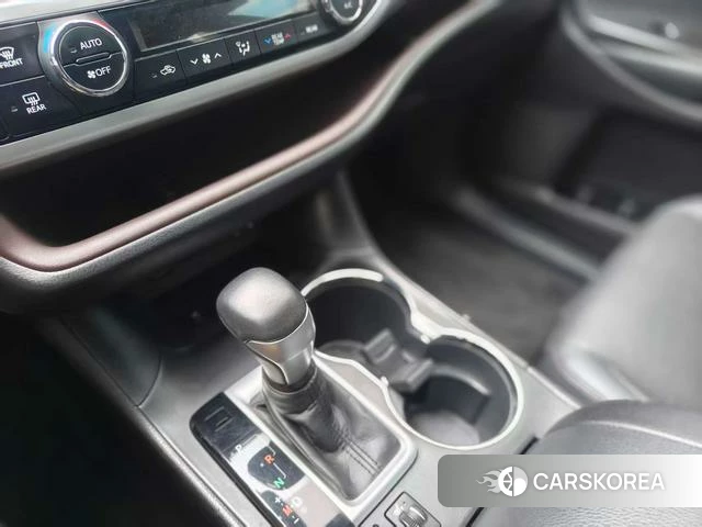 Toyota Highlander id 4240499 из Китая 8
