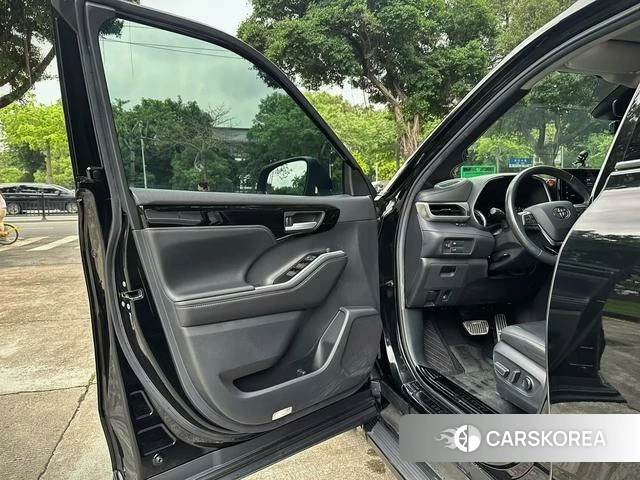 Toyota Highlander id 4353582 из Китая 19