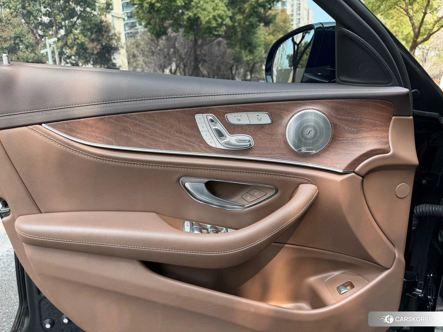Mercedes-Benz E-class id 4512643 из Китая 15