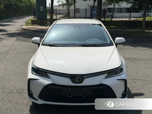 Toyota Corolla 2021 Белый из Китая, фото 3
