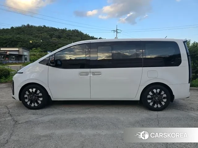 Hyundai Staria 2021 Белый из Кореи, фото 4