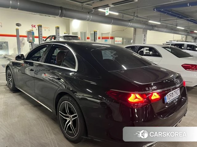 Mercedes-Benz E-Class W214 2025 Черный из Кореи, фото 3