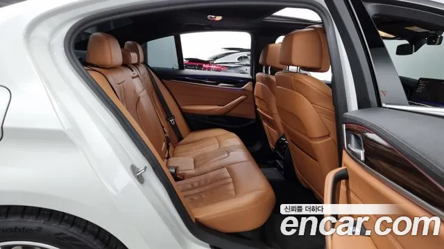 BMW 5 Series (G30) id 2699067 из Кореи 13