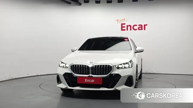 BMW 5 Series (G60) id 3576236 из Кореи 13