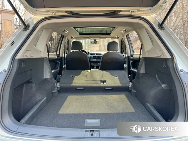 Volkswagen Tiguan L id 4208867 из Китая 23