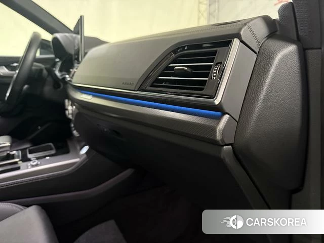 Audi Q5L 2024 Белый из Китая, фото 3