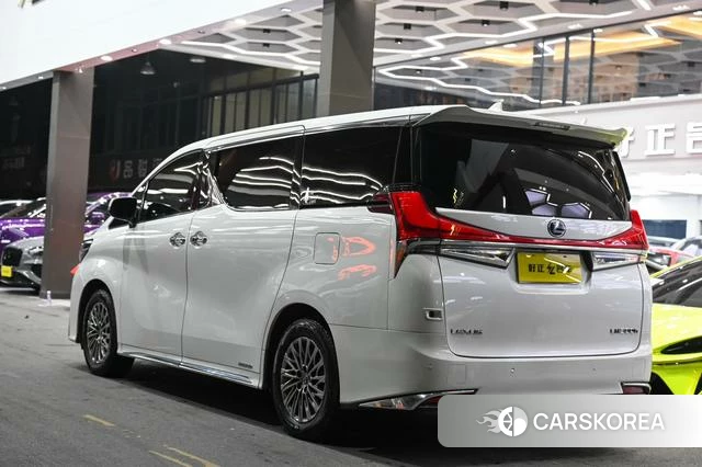 Lexus LM id 4307790 из Китая 18