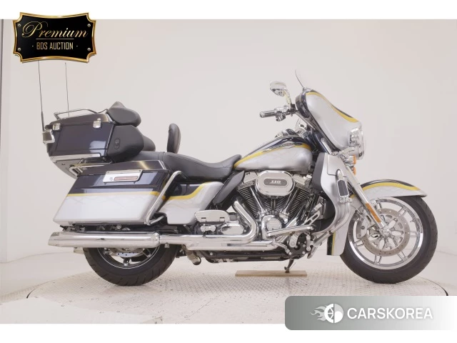 Harley-Davidson Electra Glide FLHTCUSE1800 CVO 2012 из Японии, фото 2