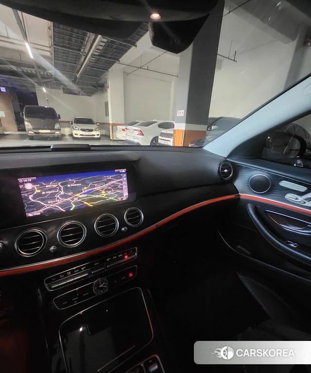 Mercedes-Benz E-Class W213 id 4647250 из Кореи 10
