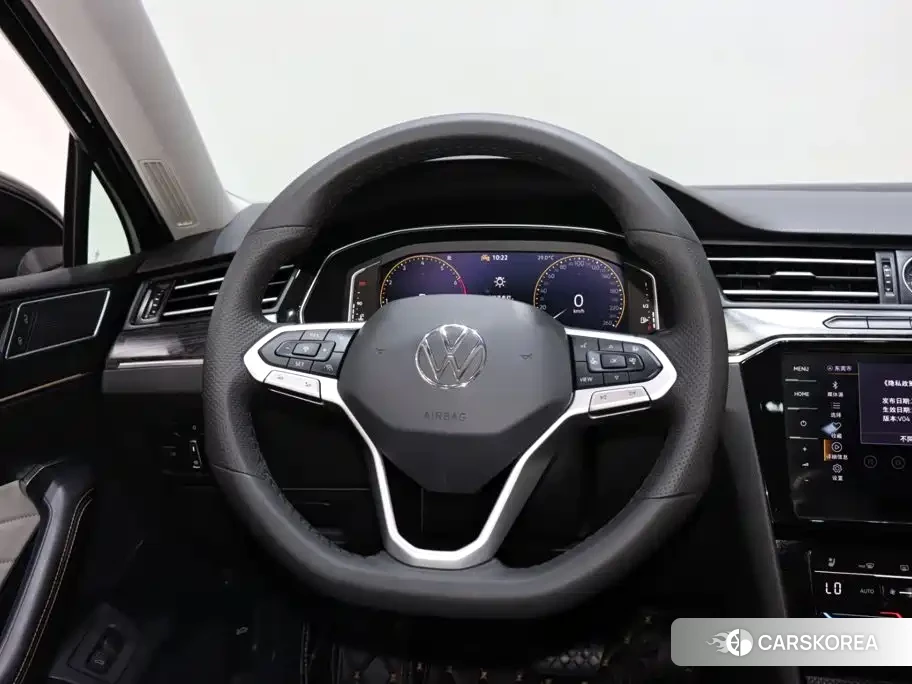 Volkswagen Magotan id 4680436 из Китая 13