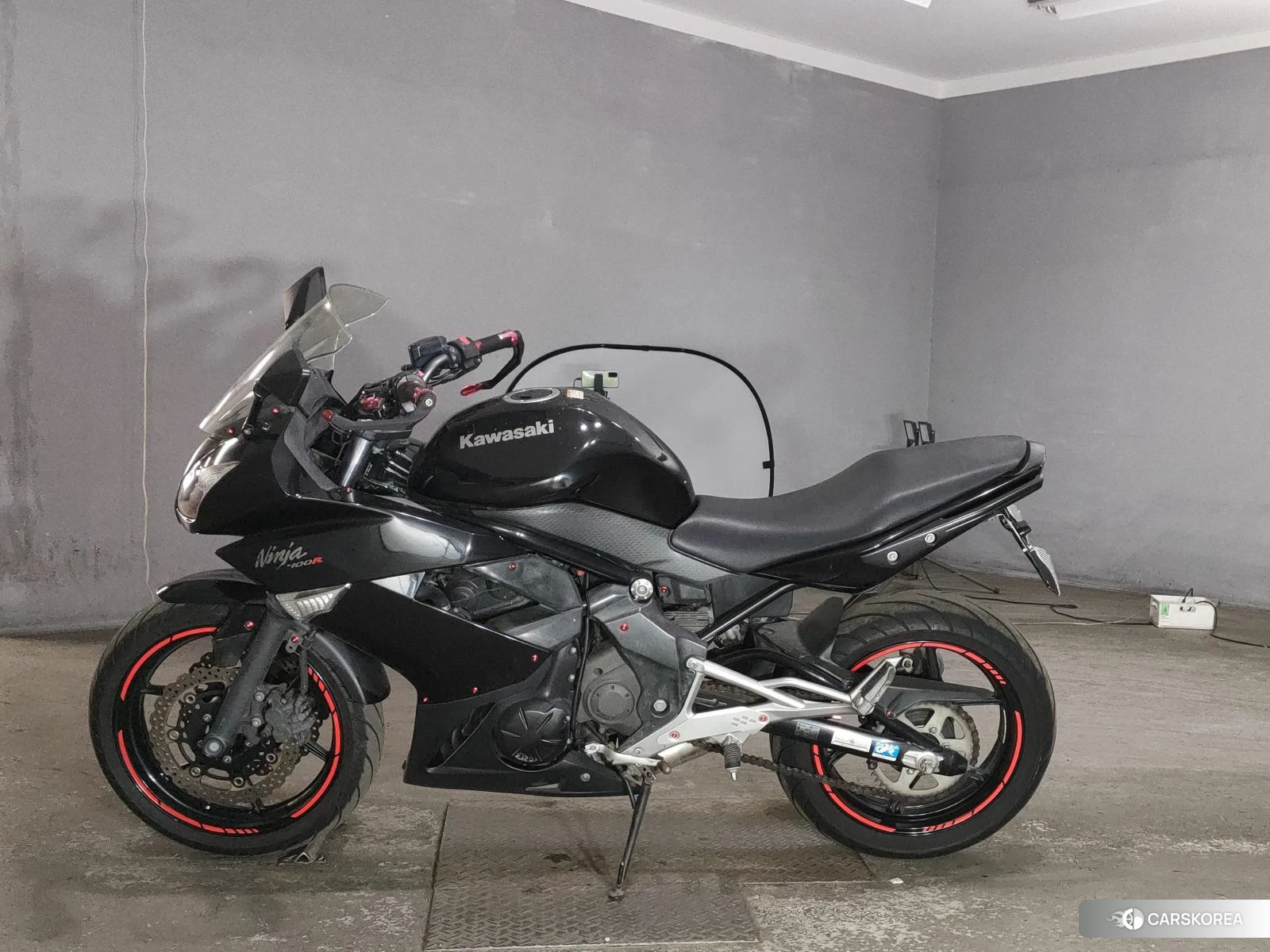 Проданный Kawasaki NINJA 400R 2011 из Японии
