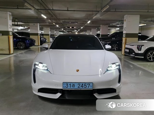 Porsche Taycan id 4186752 из Кореи 13