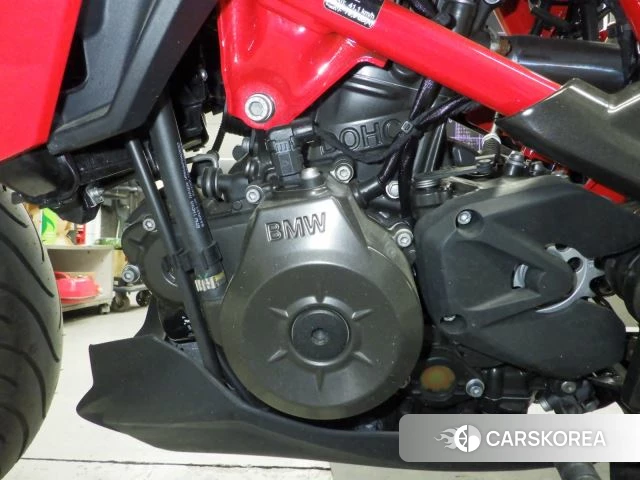 Engine photo