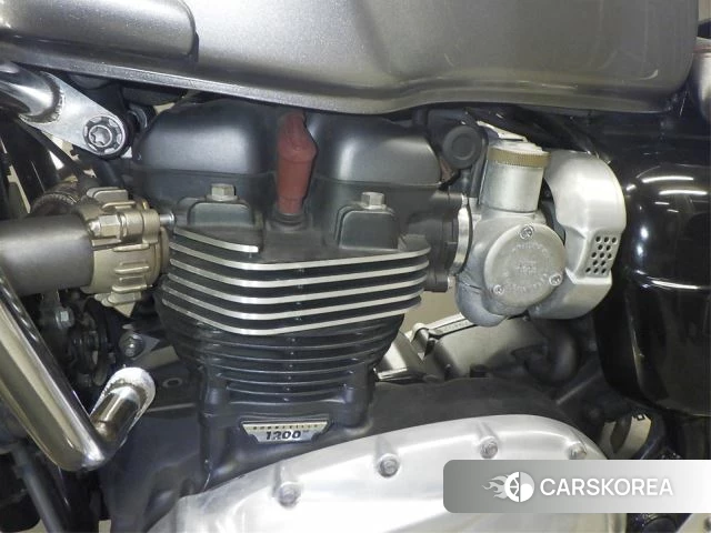 Engine photo