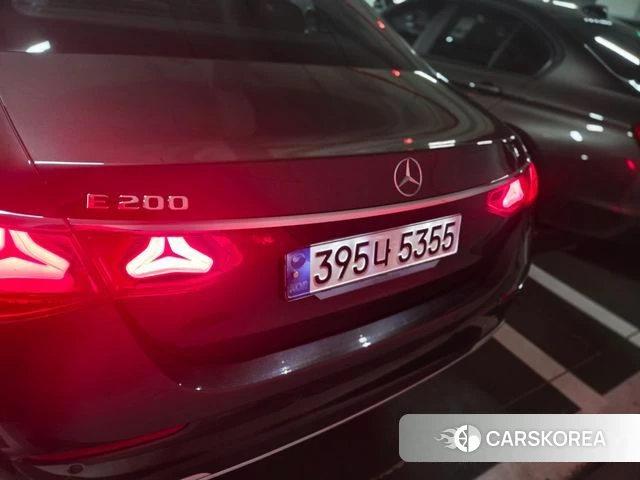 Mercedes-Benz E-Class W214 2024 Серый из Кореи, фото 5