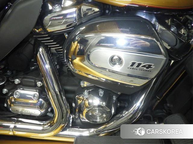 Engine photo