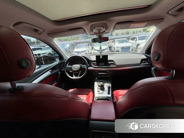 Audi Q5L 2021 Черный из Китая, фото 3