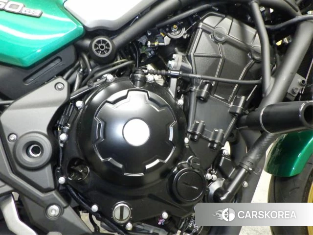 Engine photo