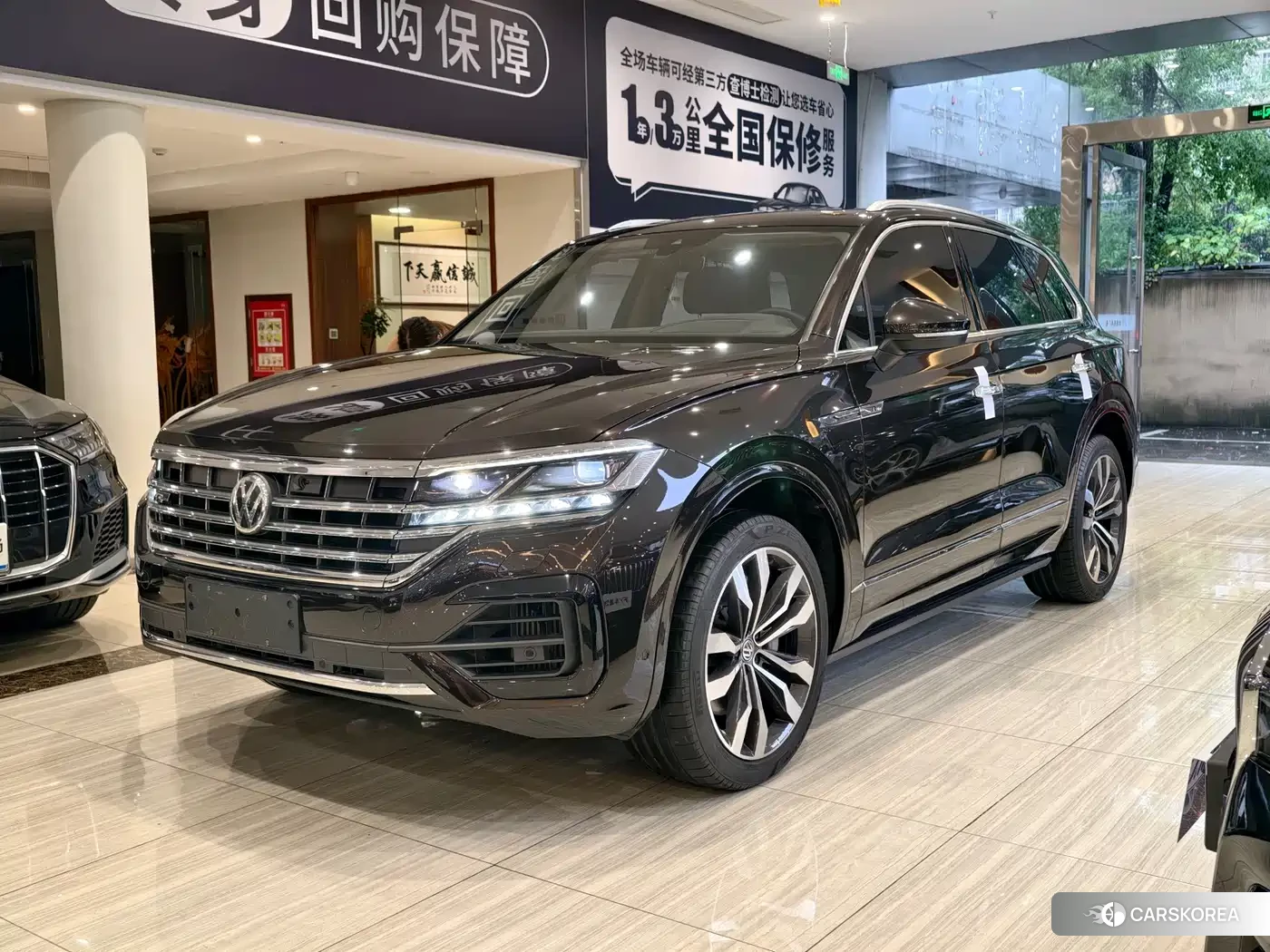 Volkswagen Touareg id 4547632 из Китая 20