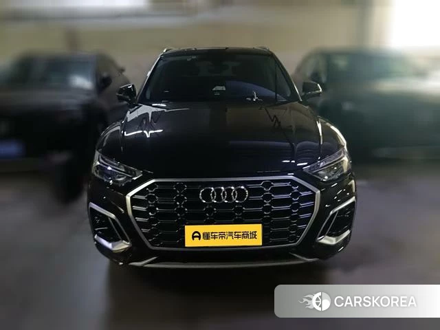 Audi Q5L 2022 Черный из Китая, фото 3