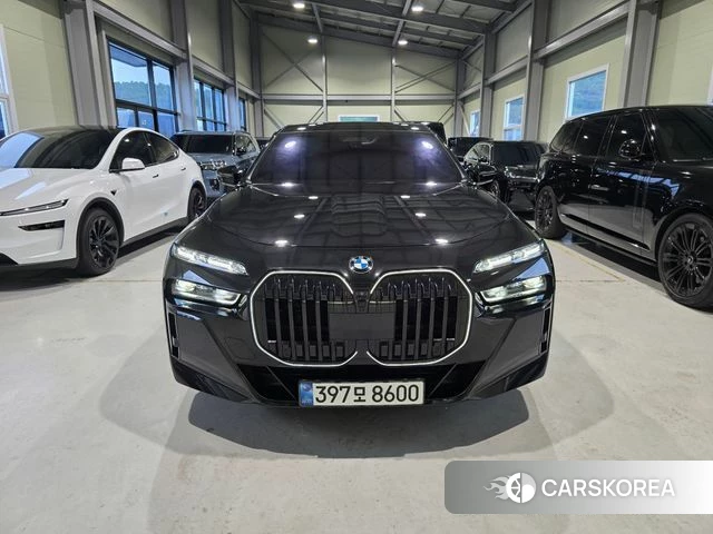 BMW 7 Series (G70) id 4612287 из Кореи 13