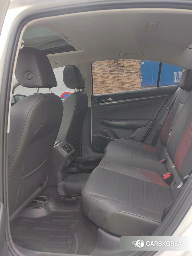 Volkswagen Bora id 3890571 из Китая 8