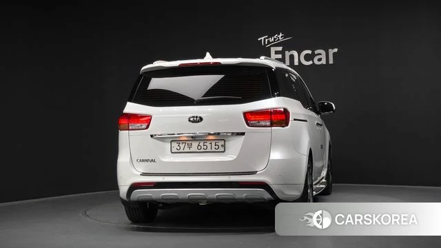 Kia All New Carnival id 4430618 из Кореи 23