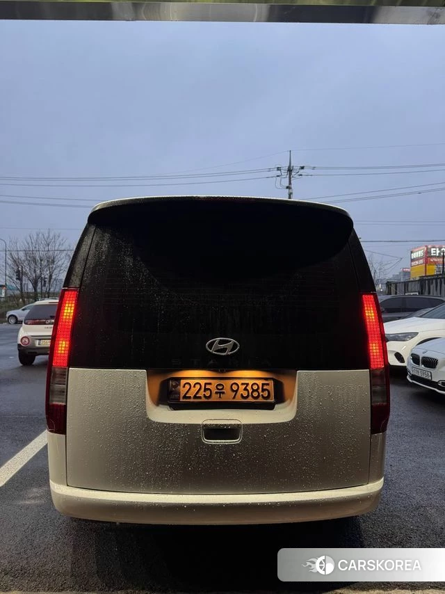 Hyundai Staria 2024 Белый из Кореи, фото 5