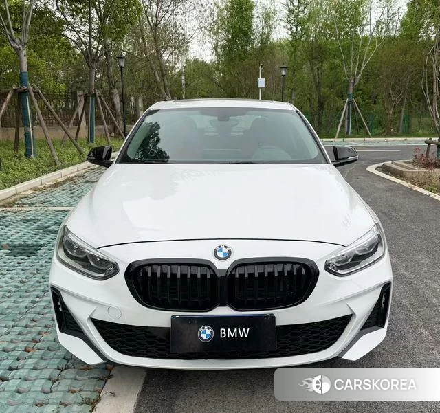 BMW 1 series 2023 Белый из Китая, фото 3
