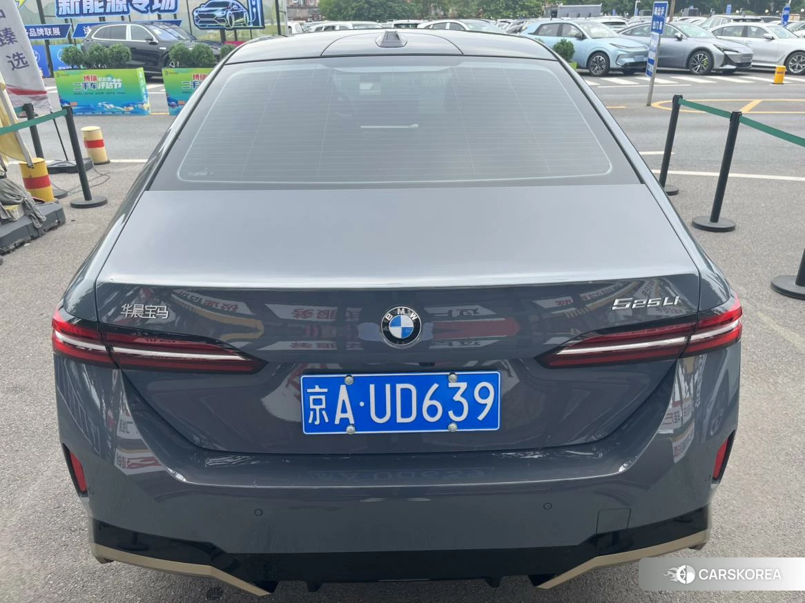 BMW 5 series id 4419521 из Китая 12