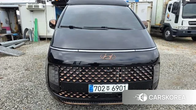 Hyundai Staria 2023 Черный из Кореи, фото 3