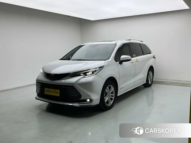 Toyota Saina id 4272875 из Китая 13
