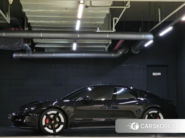 Porsche Taycan id 4321703 из Кореи 13